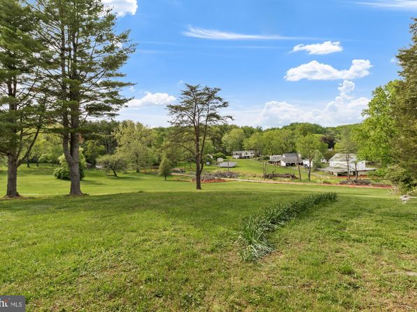 12 Wagon Wheel Ct, Glen Arm, MD 21057