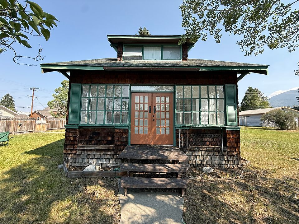 1st image of 3207 Phillips St