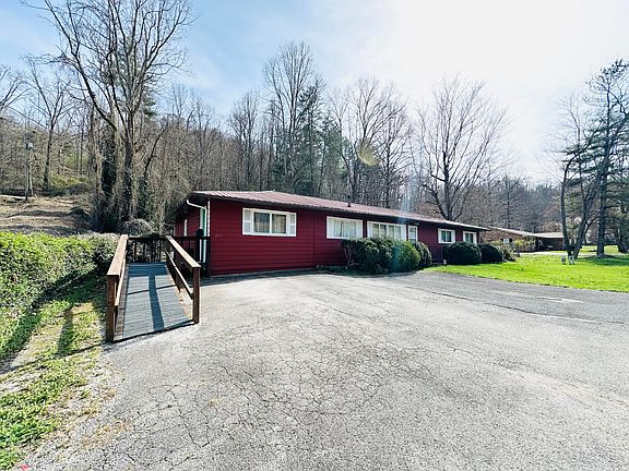 5th image of 212 Town Branch Rd