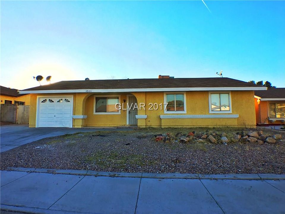 1st image of 2504 Lakeside Dr