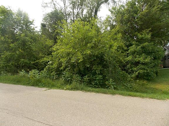 5th image of 69179 Section St