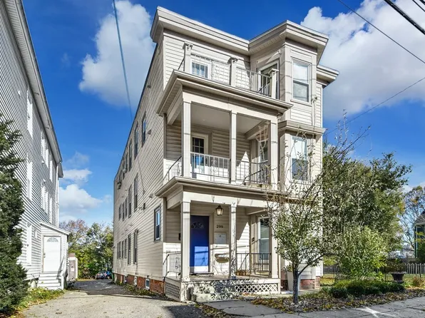 299 Savin Hill Ave #3, Dorchester, MA 02125