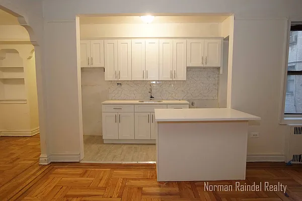 Rented by Norman Raindel, LREB | media 1