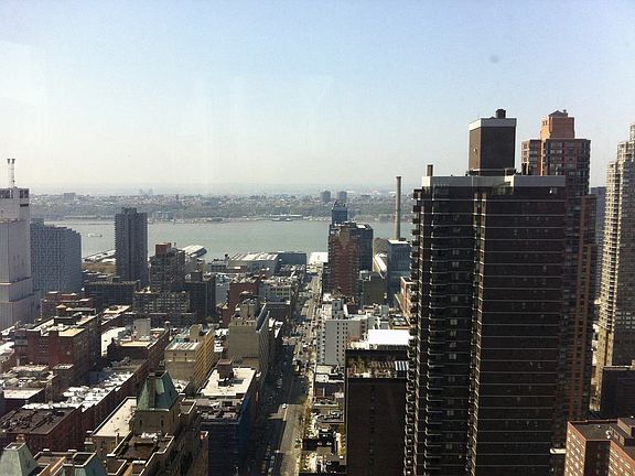 5th image of 301 W 57th St APT 40E