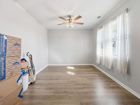 5th image of 5097 Hunters Village Dr