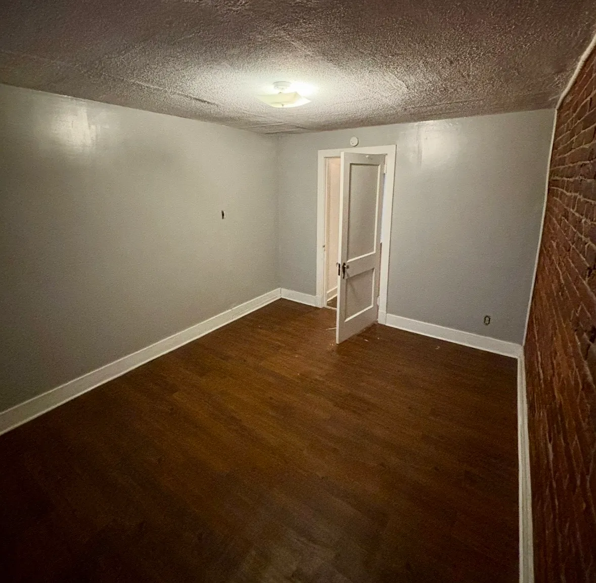 2 bed, $1,600 — Photo 3