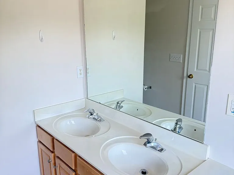 9123 Washam Potts Rd — Photo 16