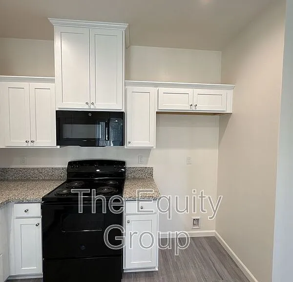 723 S Pinkham #101 — Photo 10