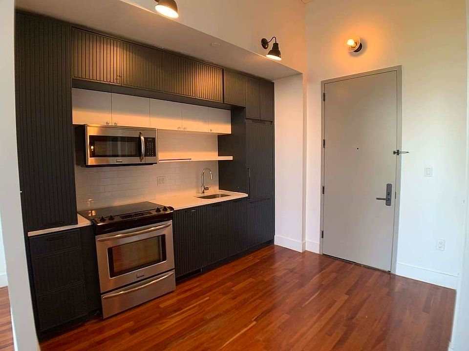 1st image of 180 Bainbridge St #3O