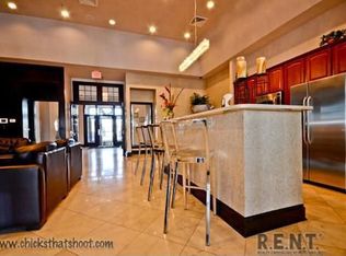 2003 S Meyers Rd, Oakbrook Terrace, IL 60181