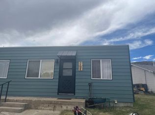 1404 Coulson Pkwy, Rawlins, WY 82301