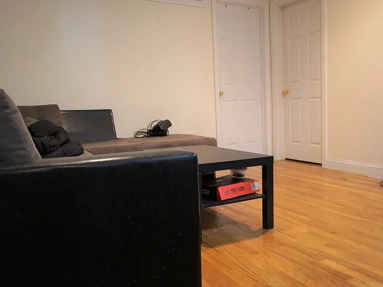 66 Egmont St #6 — Photo 14