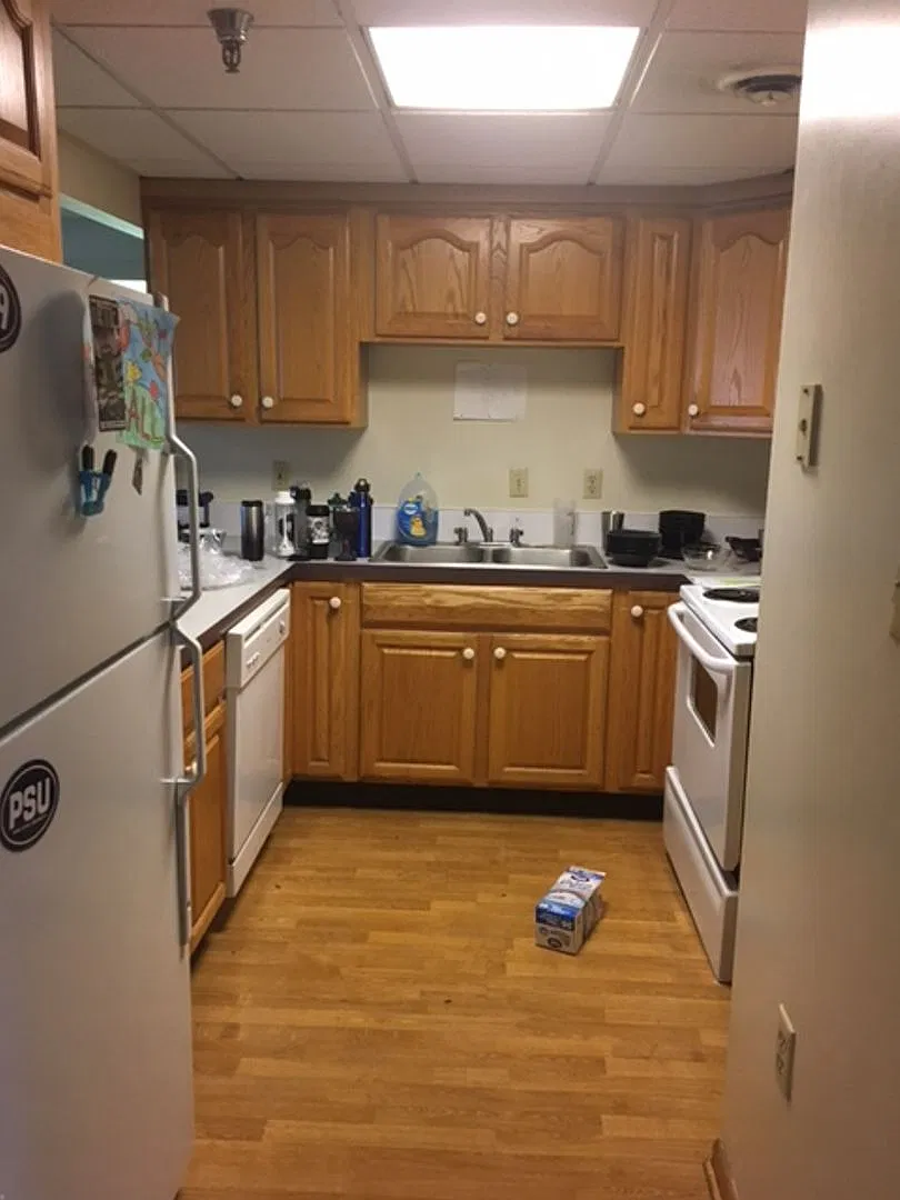 3-Bedroom Apartment Above Champs Downtown - Fall 2027 — Photo 1
