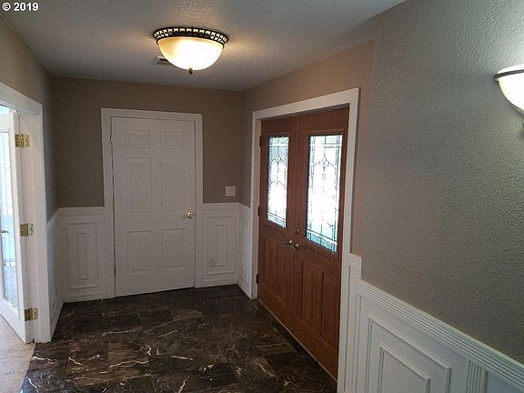 4th image of 1312 SE Hawthorne Dr