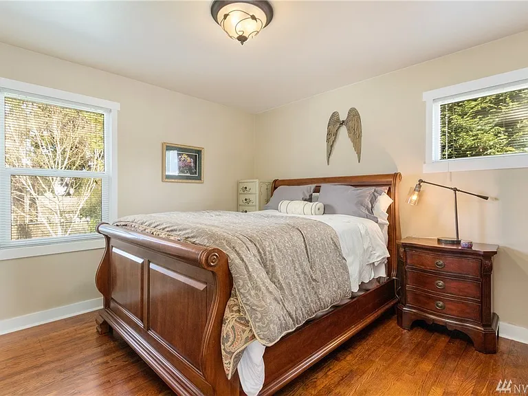 3312 Locust Ave W — Photo 33