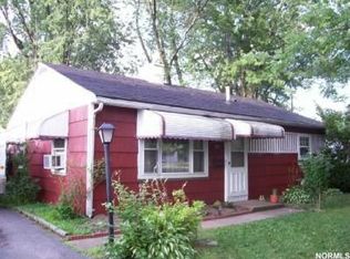 2921 Riverview Ln, Lorain, OH 44055