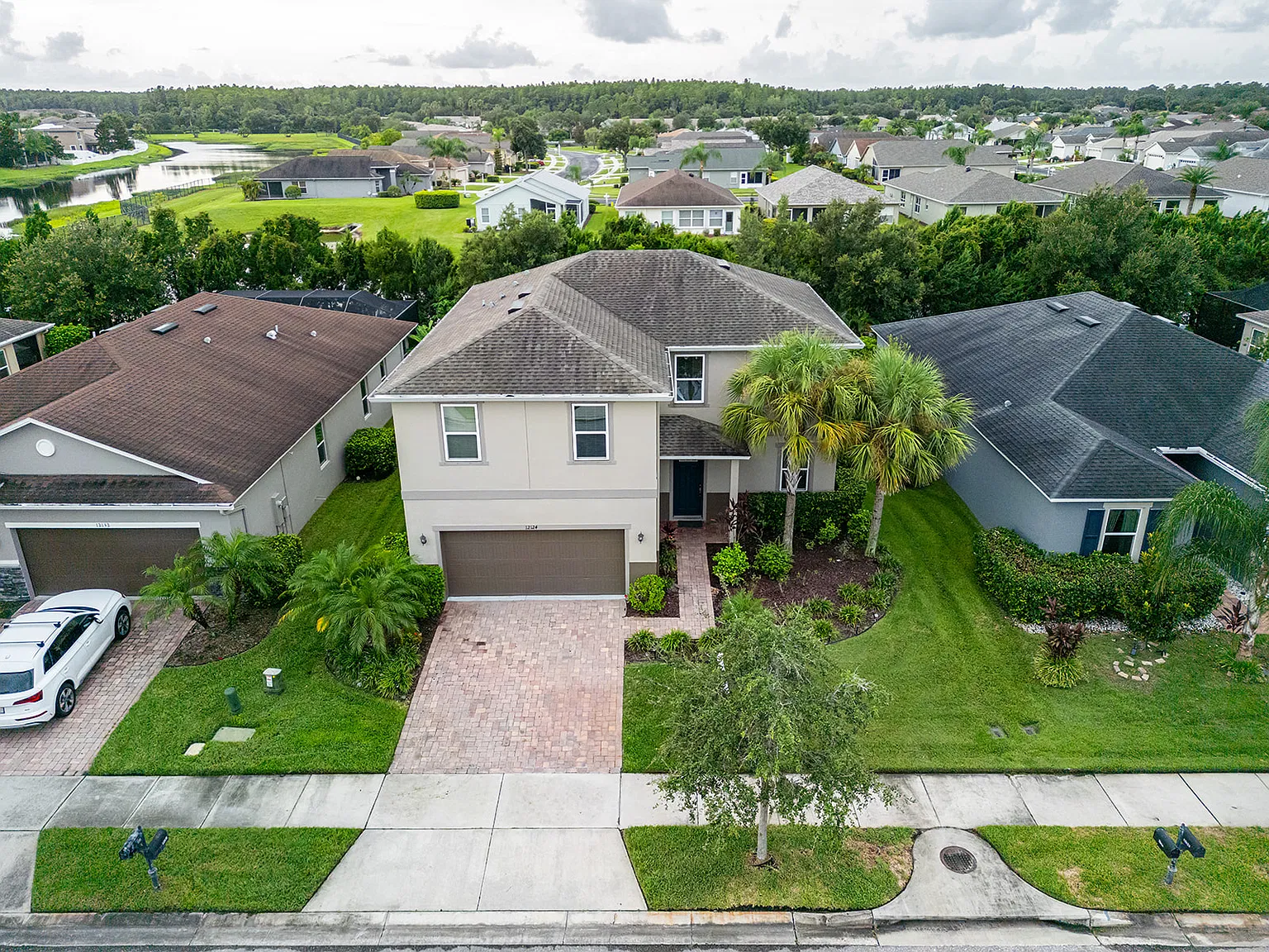 12124 Lake Blvd — Photo 2