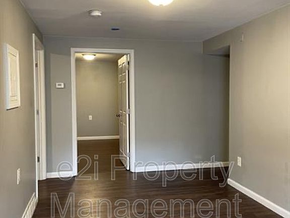3rd image of 1073 Grant St APT 3