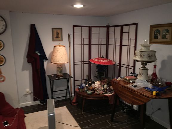 2nd image of 327 Menahan St