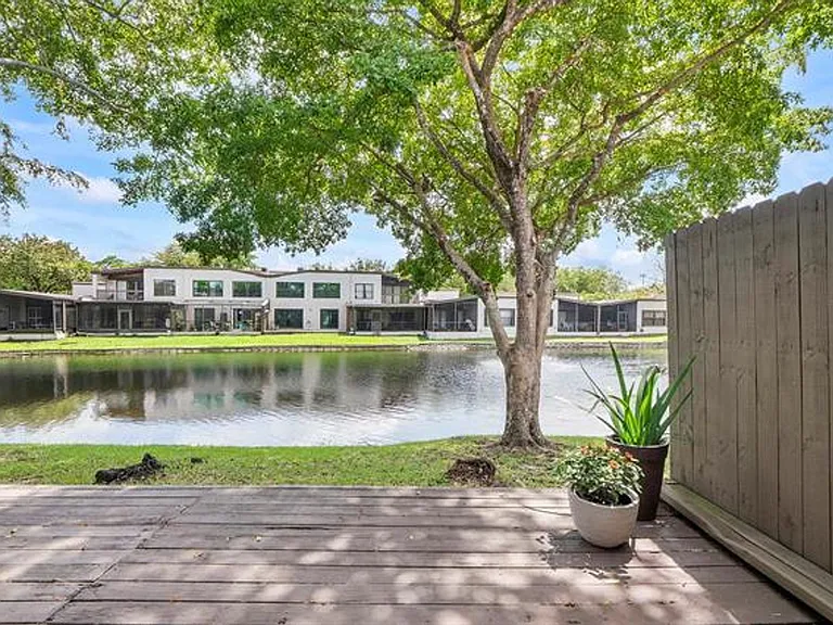 9717 N New River Canal Rd #409 — Photo 41