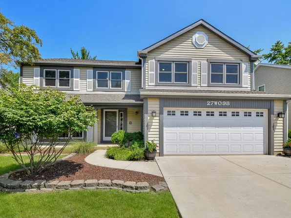 27W098 Walnut Dr, Winfield, IL 60190