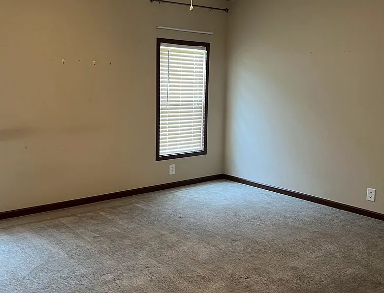 3184 Lee Road 137 — Photo 10