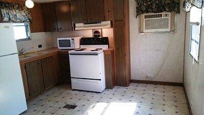 2nd image of 3003 Dennis Ct NE