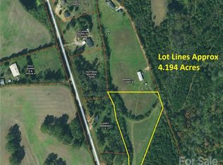 3 Clover St, Lancaster, SC 29720