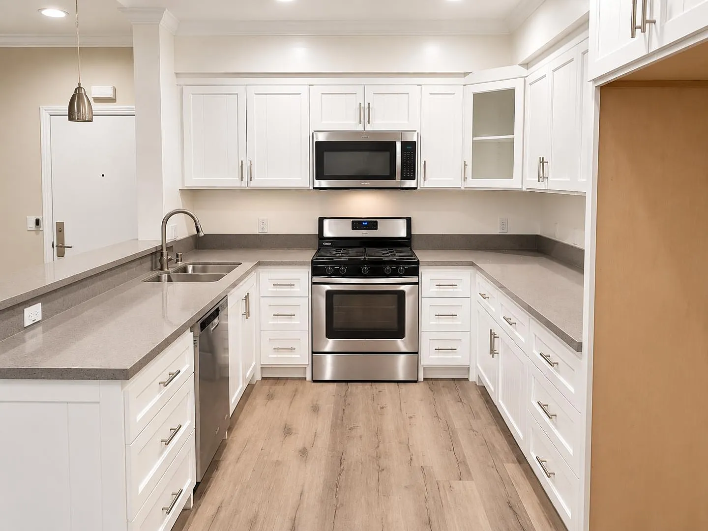 14915 Roscoe Boulevard - 106 — Photo 3