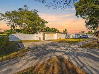 11065 SW 52nd Dr, Miami, FL, 33165