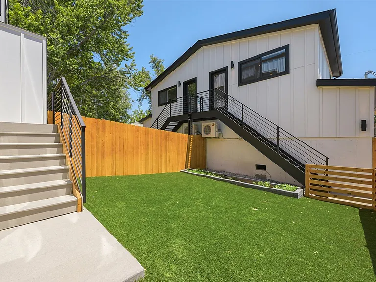 2452 S Marion St — Photo 28