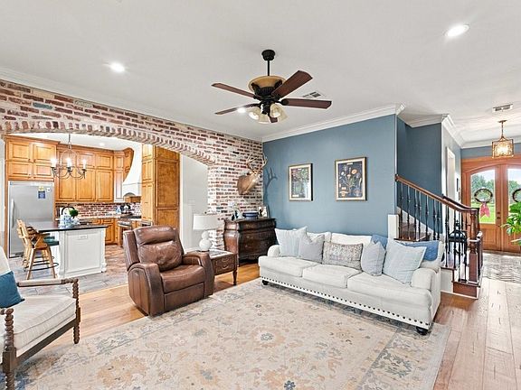 5th image of 5648 Waterside Dr