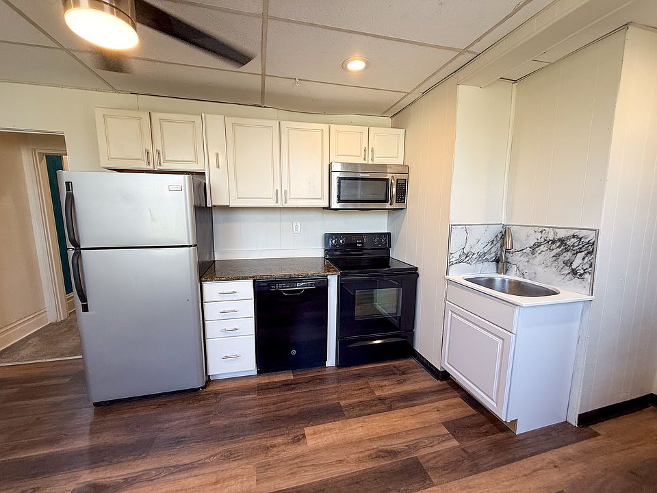1st image of 827 Holland Ave #2