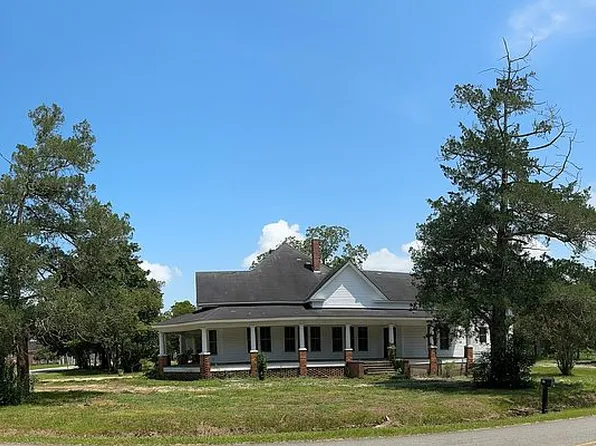 207 Little Ave W, Broxton, GA 31519