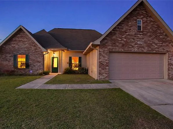 11231 Merlo Dr, Hammond, LA 70403