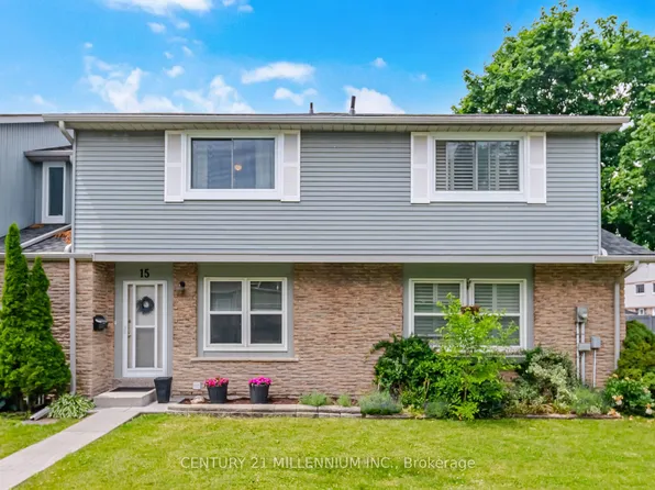 120 Falconer Dr #15, Mississauga, ON L5N 1P5