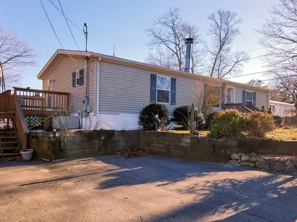 8 Chesapeake Rd, Holbrook, MA 02343