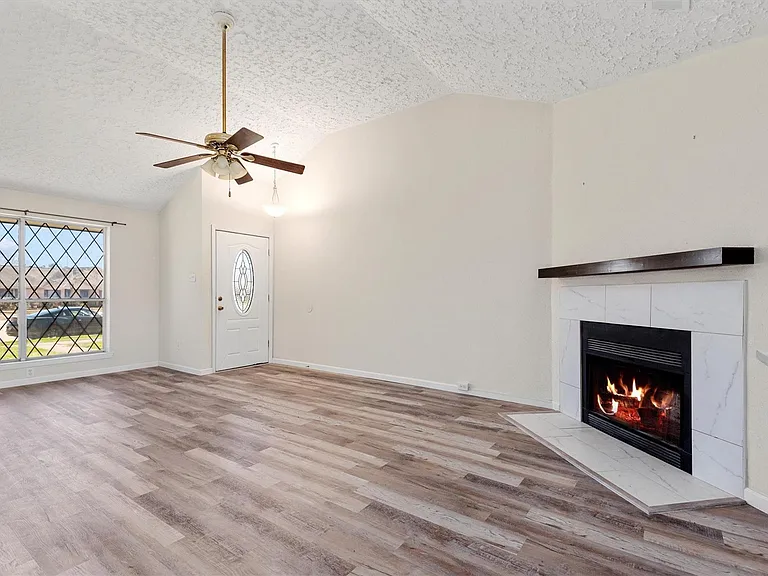 3706 Westmeadow Dr — Photo 5