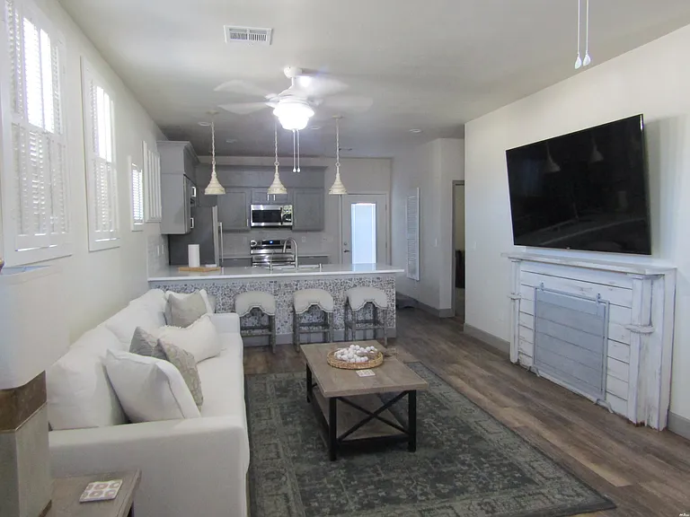 701 Santa Fe Trl — Photo 8