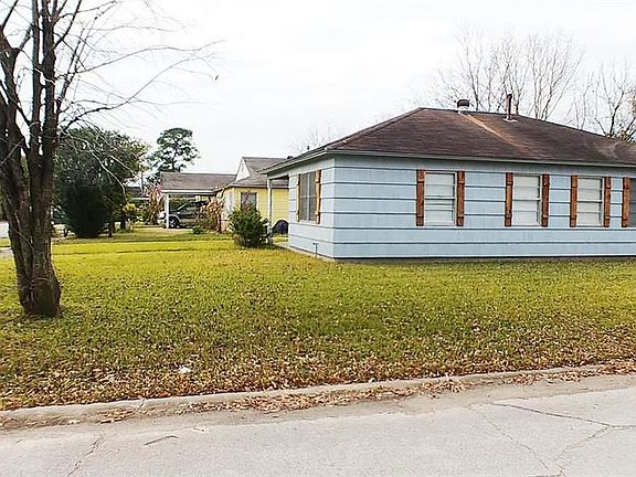 4th image of 6923 Oak Hill Dr