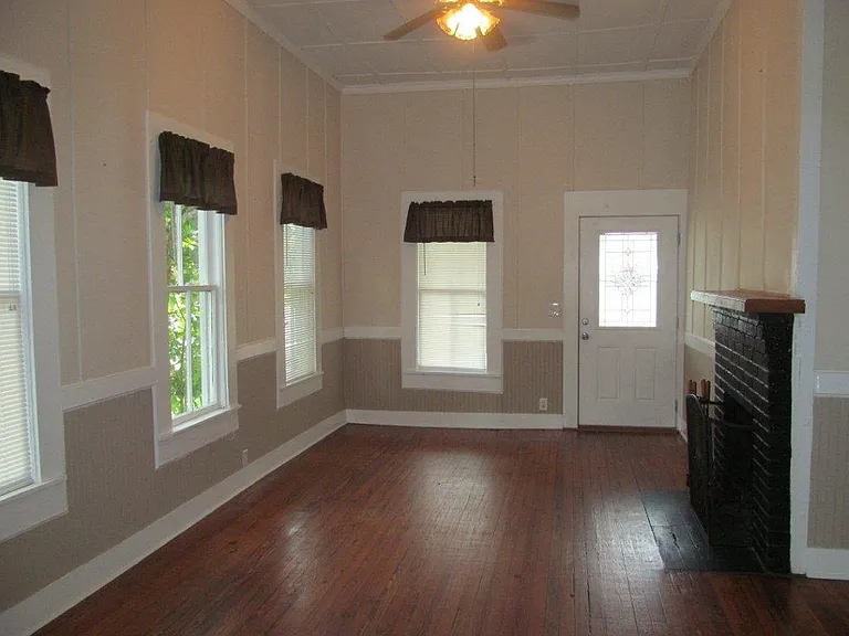 500 Bedell Ave — Photo 8
