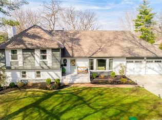 5630 Cherokee Cir, Fairway, KS 66205