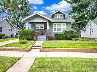 1403 S Madison St, Bloomington, IL