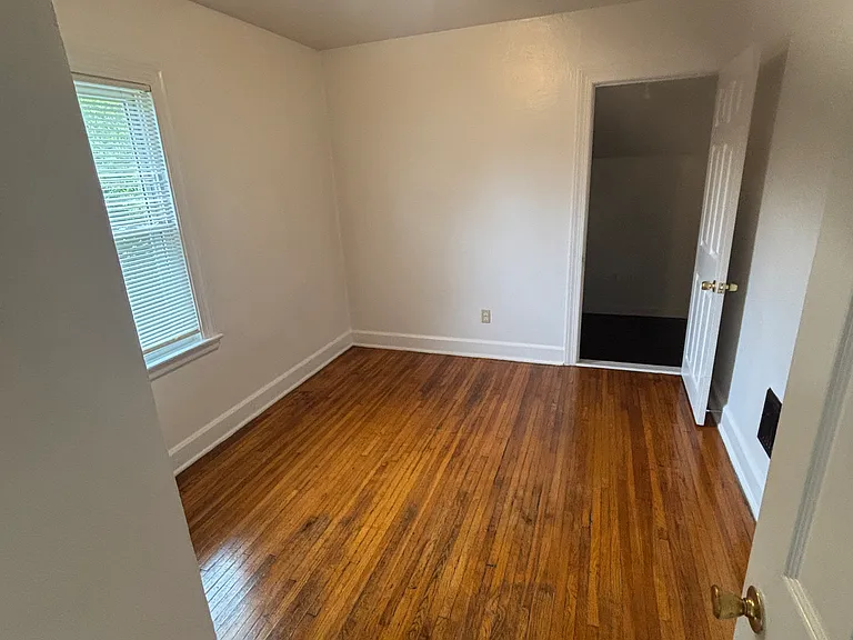 1712 Brussels St — Photo 14