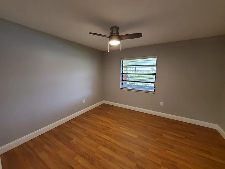 800 Rock Hill Ave — Photo 11
