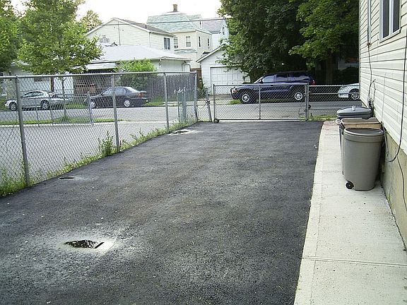 New blacktop Driveway2