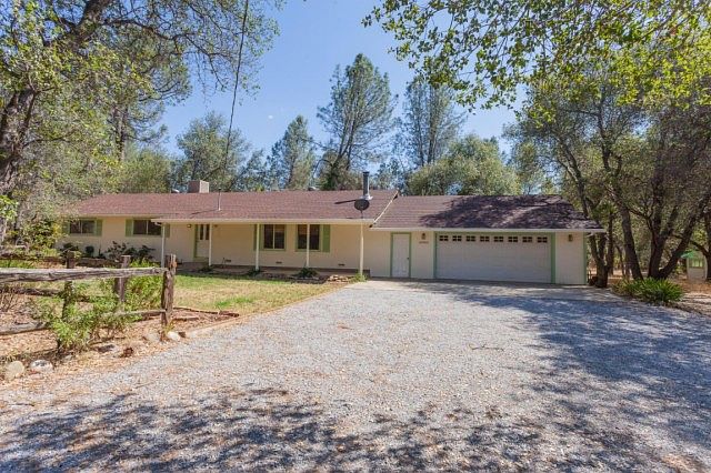 1st image of 15963 Cloverlorrie Ln