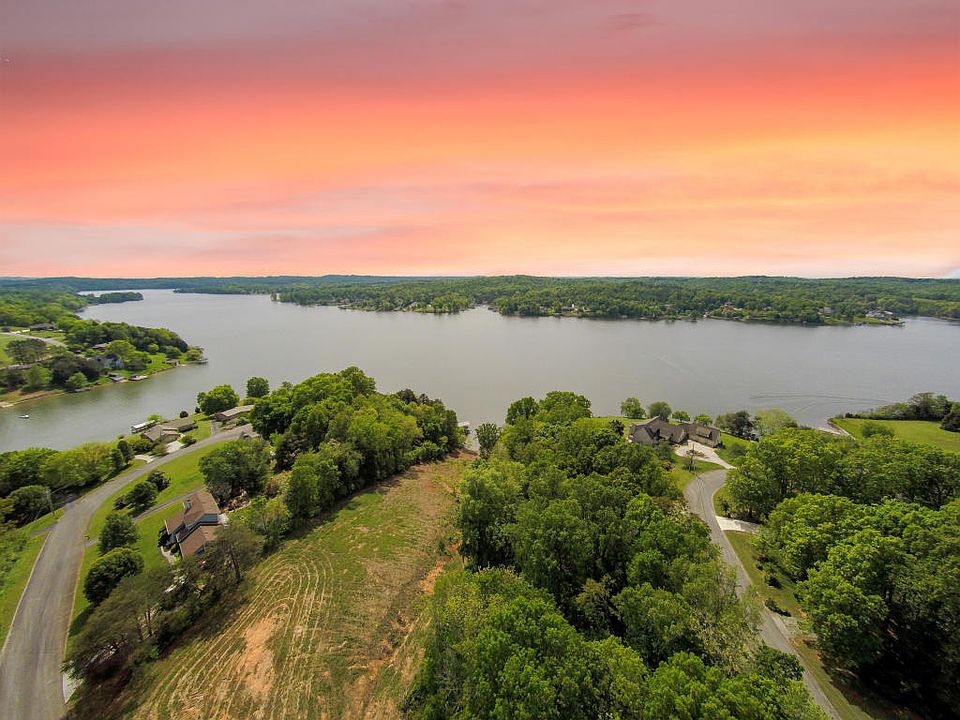 1st image of Lake Vista Dr