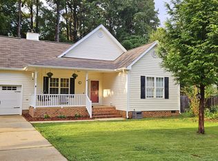 305 Stargate Rd, Holly Springs, NC 27540