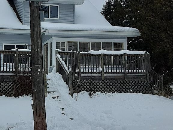 2nd image of 204 W Larch St
